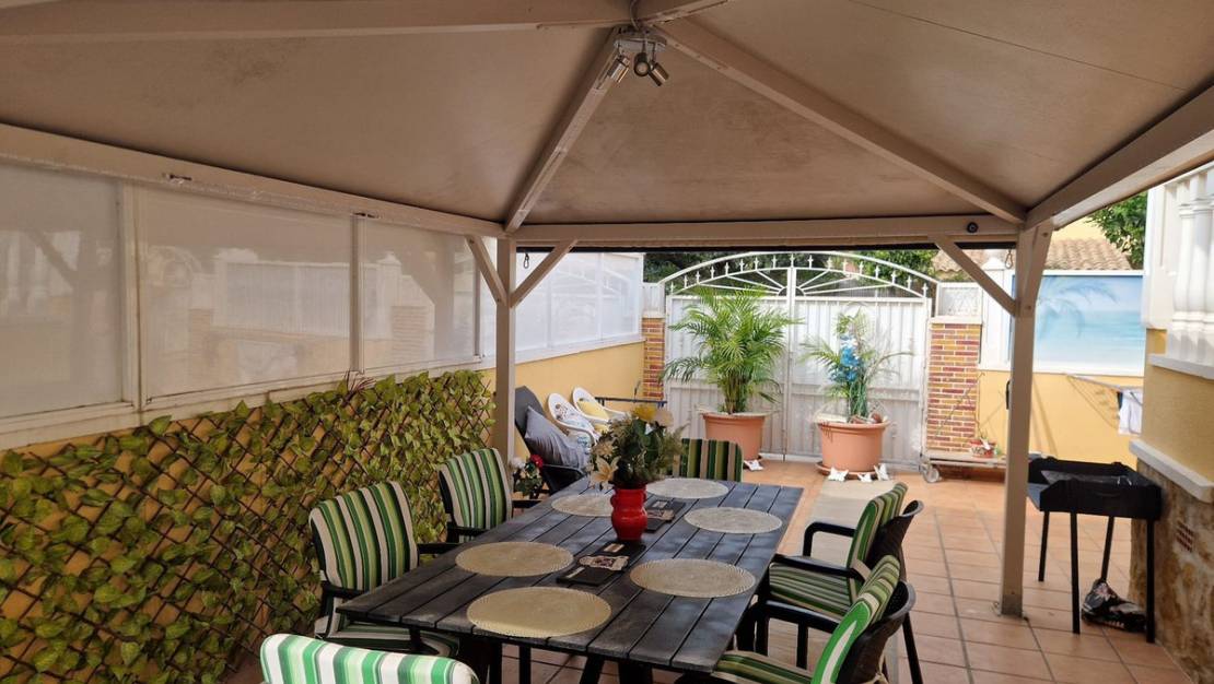 Sale - Villa - Torrevieja - Torrevieja Centro