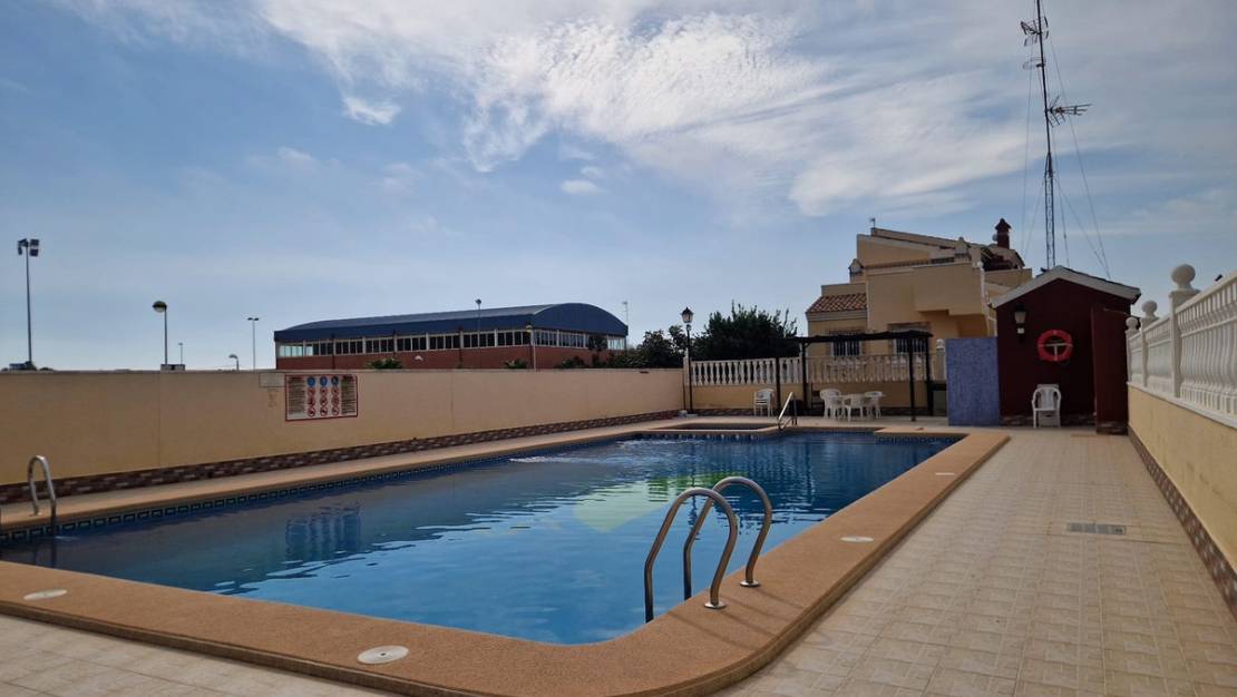 Sale - Villa - Torrevieja - Torrevieja Centro