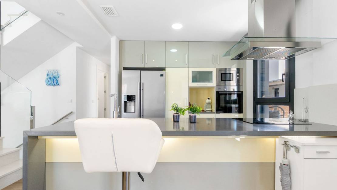 Sale - Villa - Torrevieja - Torrevieja Centro