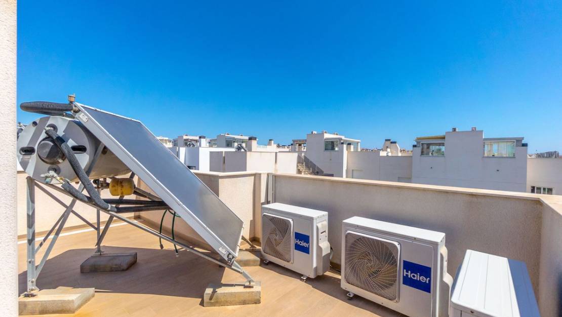 Sale - Villa - Torrevieja - Torrevieja Centro