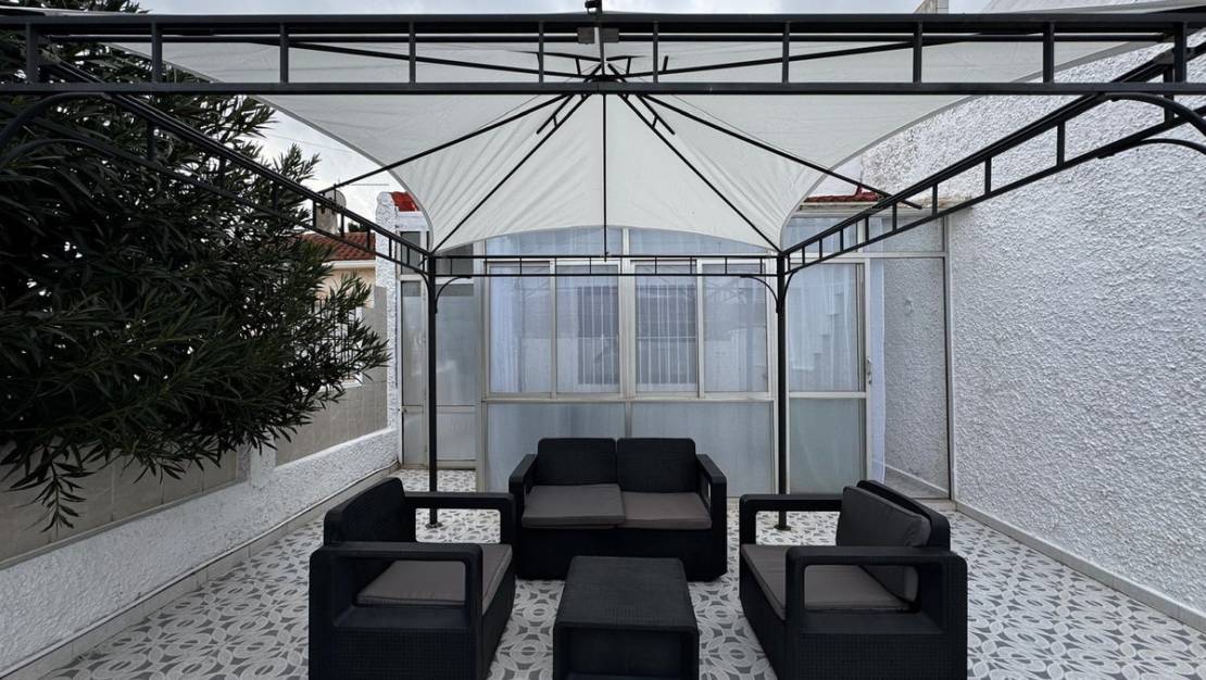 Sale - Villa - Torrevieja - Torrevieja Centro