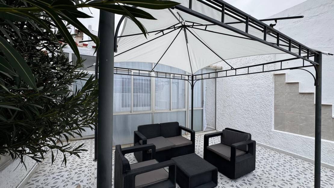 Sale - Villa - Torrevieja - Torrevieja Centro