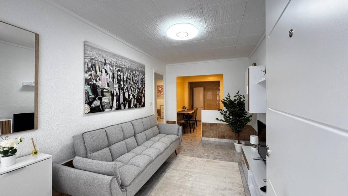 Sale - Villa - Torrevieja - Torrevieja Centro