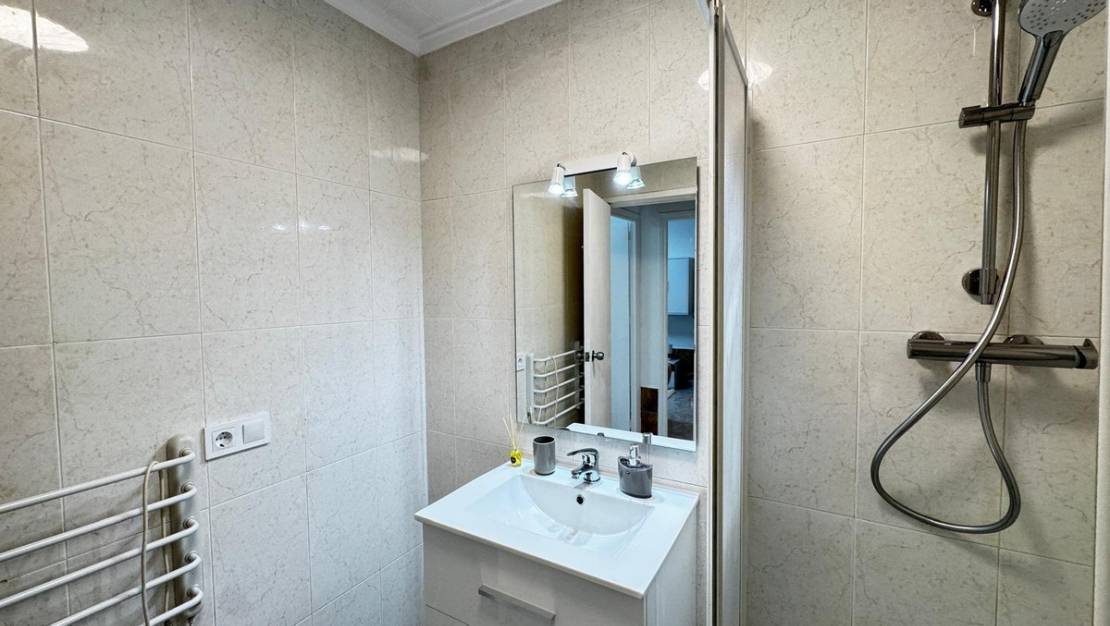 Sale - Villa - Torrevieja - Torrevieja Centro