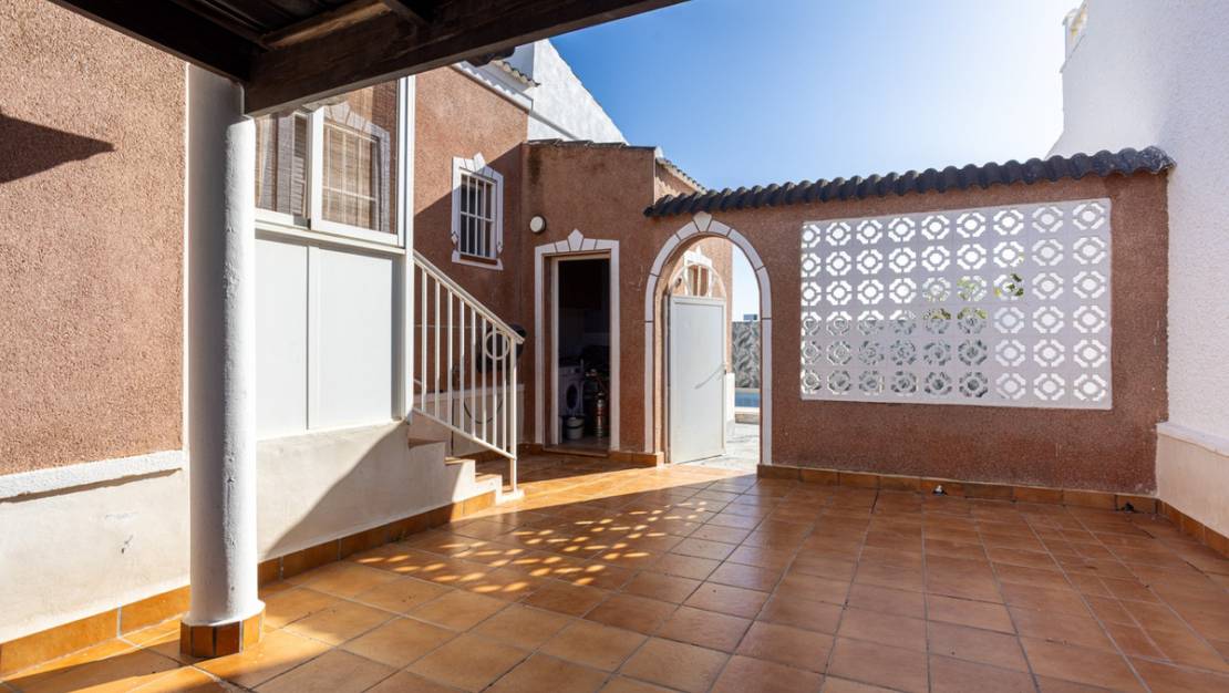 Sale - Villa - Torrevieja - Torrevieja Centro