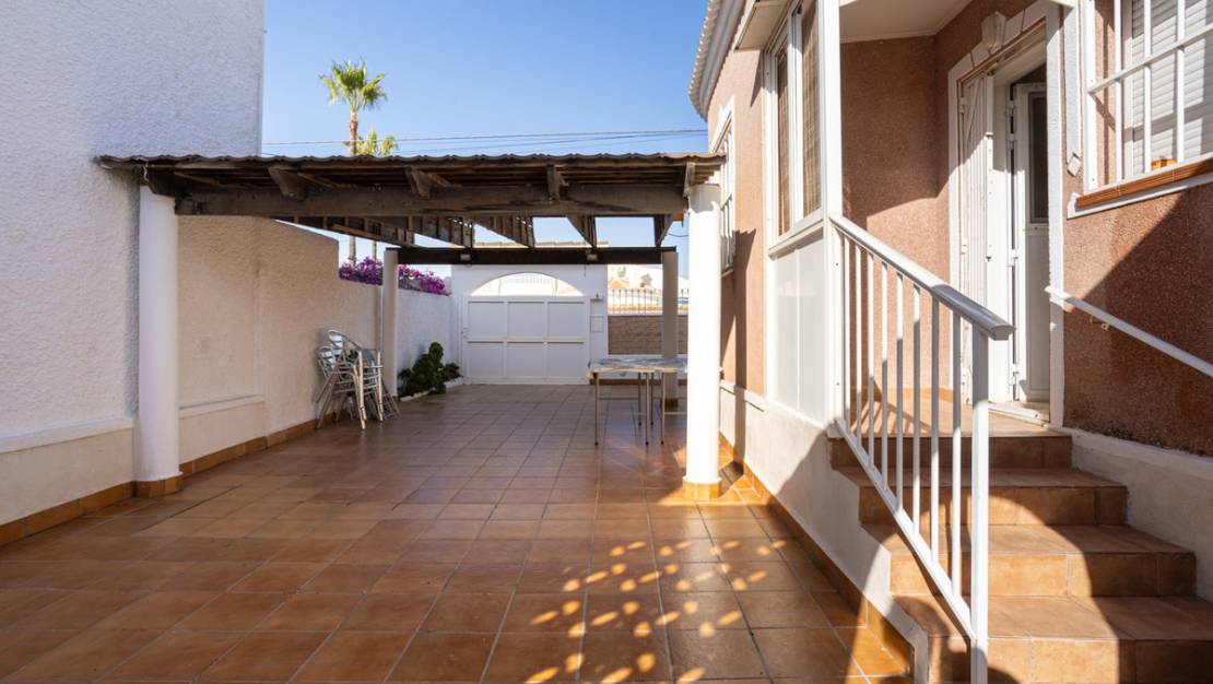 Sale - Villa - Torrevieja - Torrevieja Centro