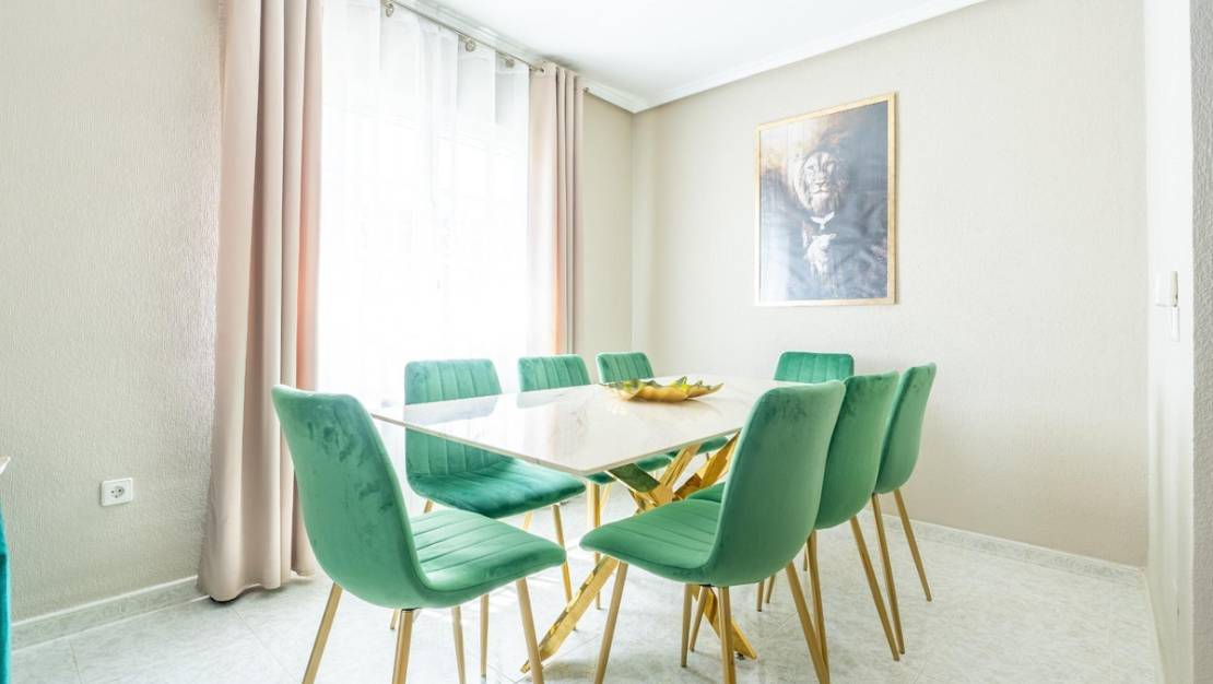 Sale - Villa - Torrevieja - Torrevieja Centro