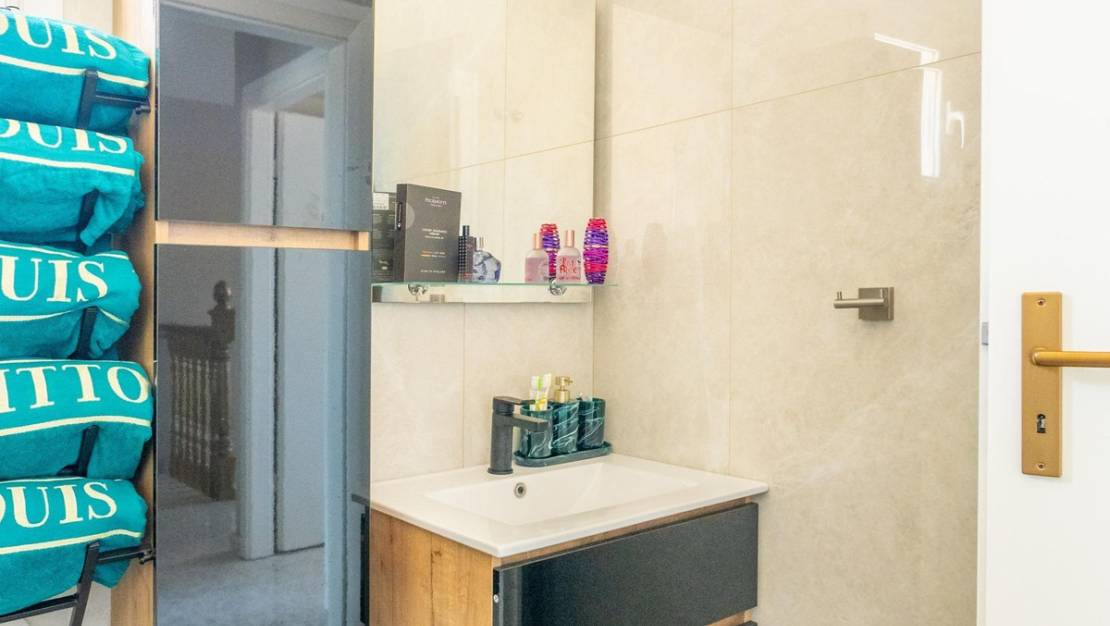 Sale - Villa - Torrevieja - Torrevieja Centro