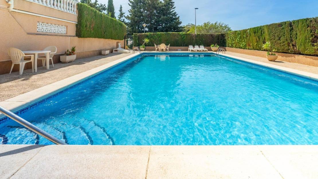 Sale - Villa - Torrevieja - Torrevieja Centro