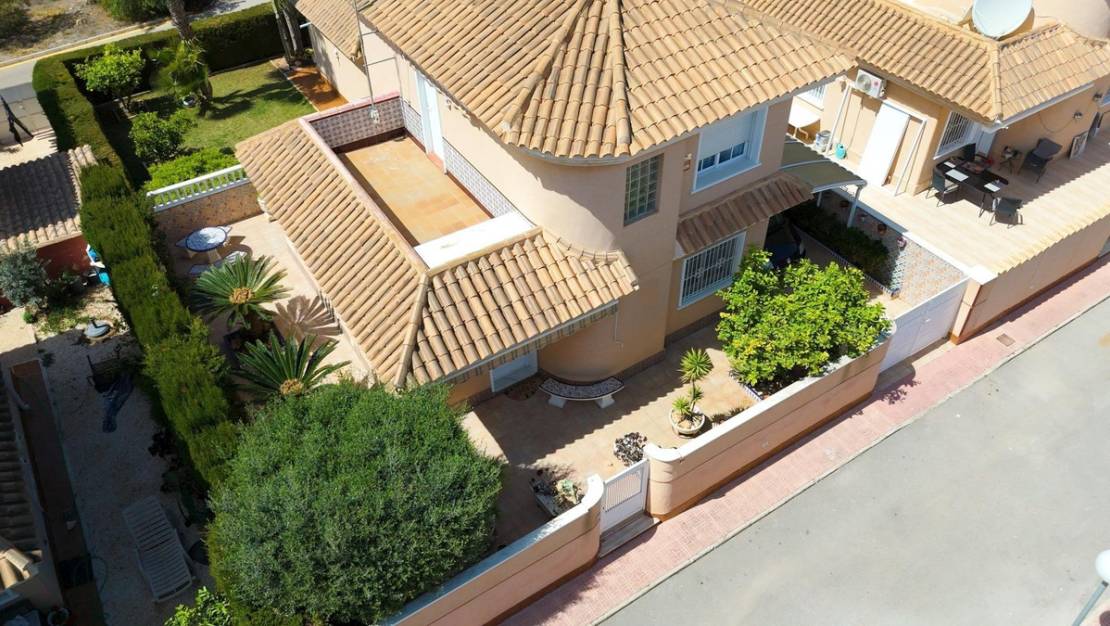 Sale - Villa - Torrevieja - Torrevieja Centro