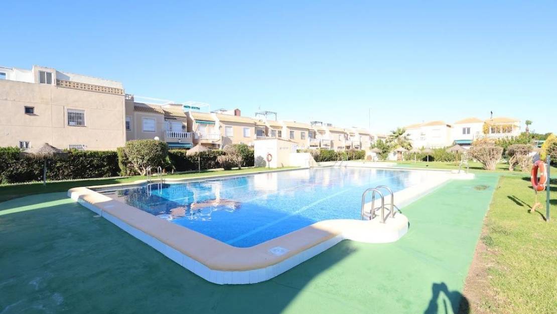 Sale - Villa - Torrevieja - Torrevieja Centro