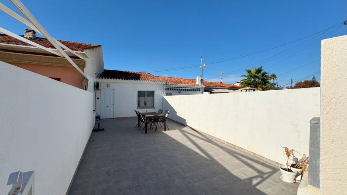 Sale - Villa - Torrevieja - Torrevieja Centro