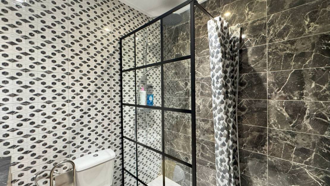 Sale - Villa - Torrevieja - Torrevieja Centro