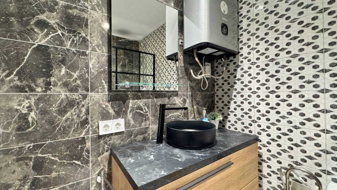 Sale - Villa - Torrevieja - Torrevieja Centro