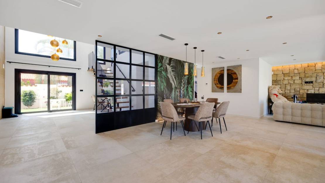 Sale - Villa - Torrevieja - Torrevieja Centro