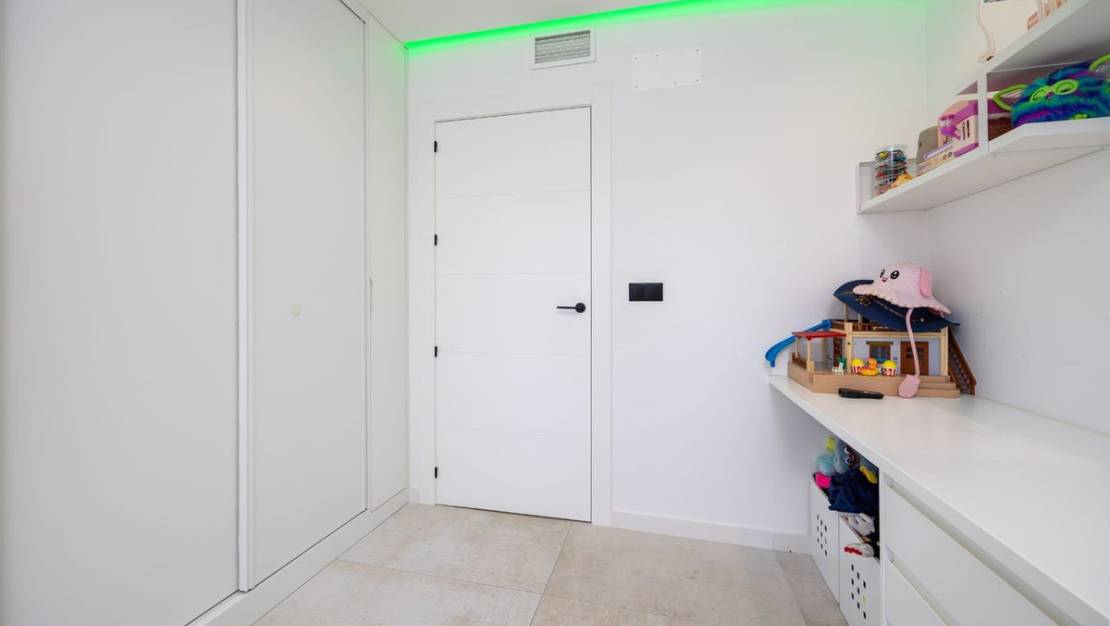 Sale - Villa - Torrevieja - Torrevieja Centro