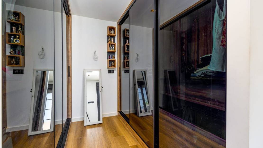 Sale - Villa - Torrevieja - Torrevieja Centro