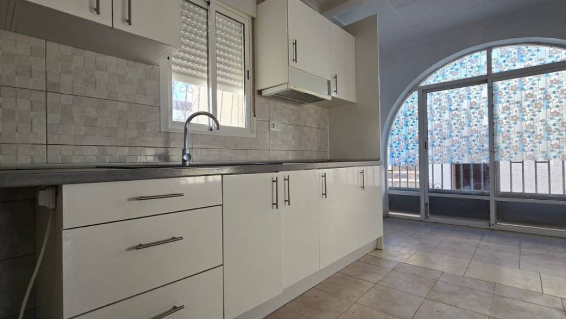 Sale - Villa - Torrevieja - Torrevieja Centro