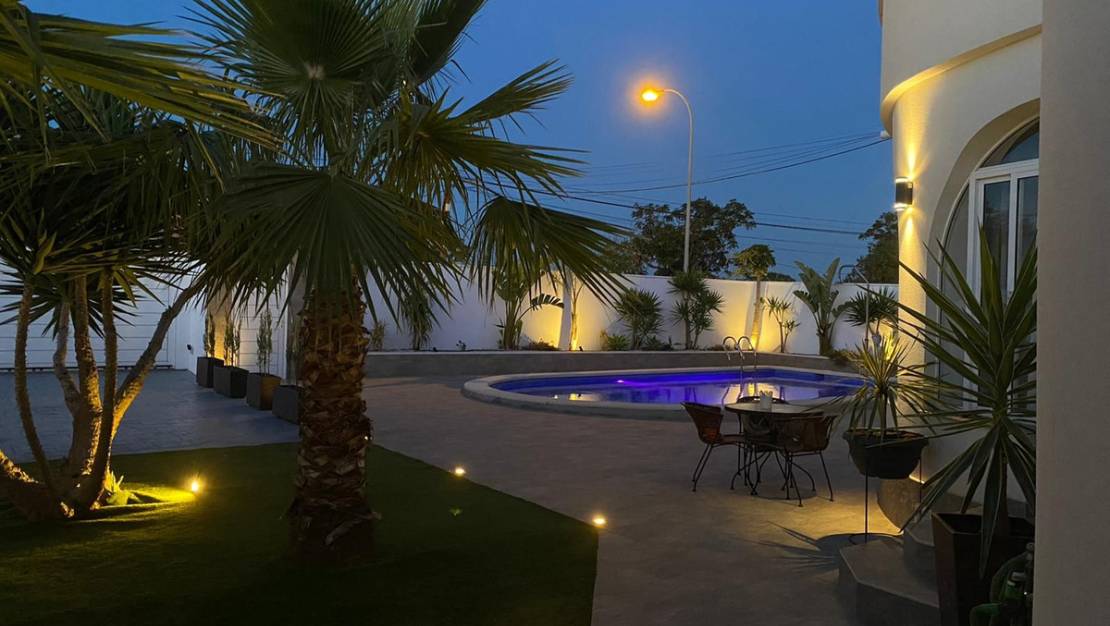 Sale - Villa - Torrevieja - Torrevieja Centro