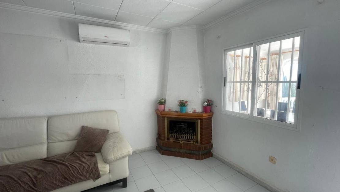 Sale - Villa - Torrevieja - Torrevieja Centro