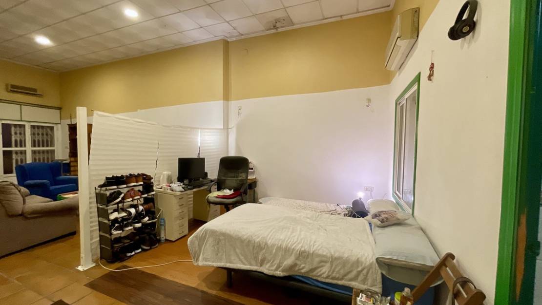 Sale - Villa - Torrevieja - Torrevieja Centro