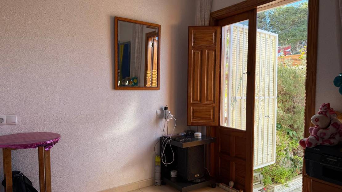 Sale - Villa - Torrevieja - Torrevieja Centro