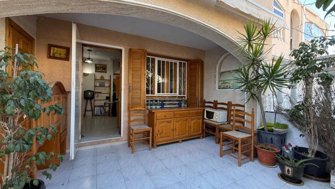 Sale - Villa - Torrevieja - Torrevieja Centro