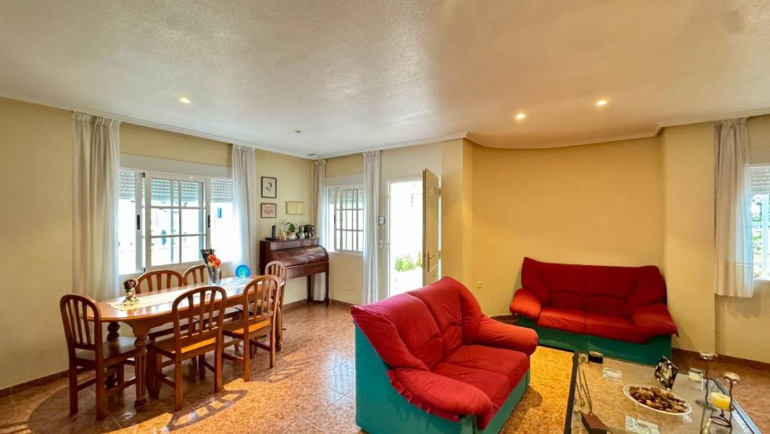 Sale - Villa - Torrevieja - Torrevieja Centro