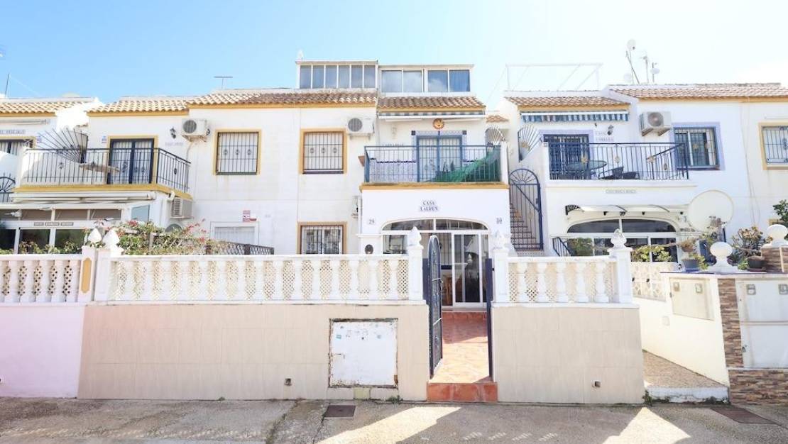 Sale - Villa - Torrevieja - Torrevieja Centro