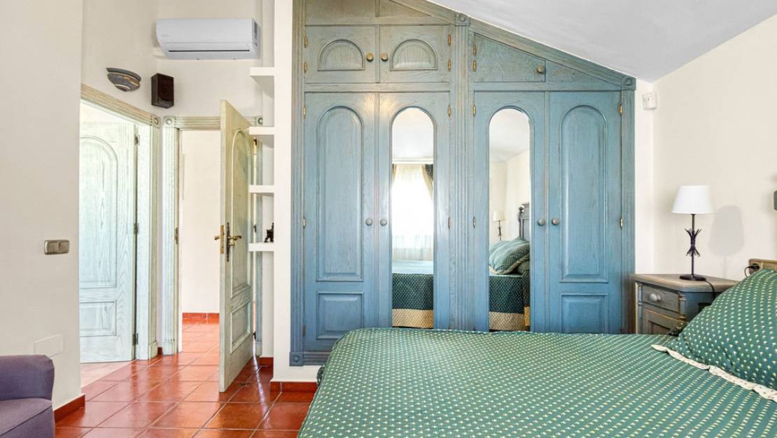 Sale - Villa - Torrevieja - Torrevieja Centro