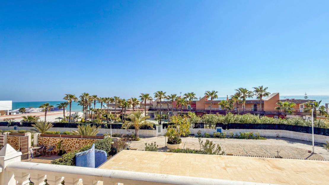 Sale - Villa - Torrevieja - Torrevieja Centro