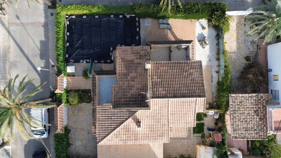 Sale - Villa - Torrevieja - Torrevieja Centro