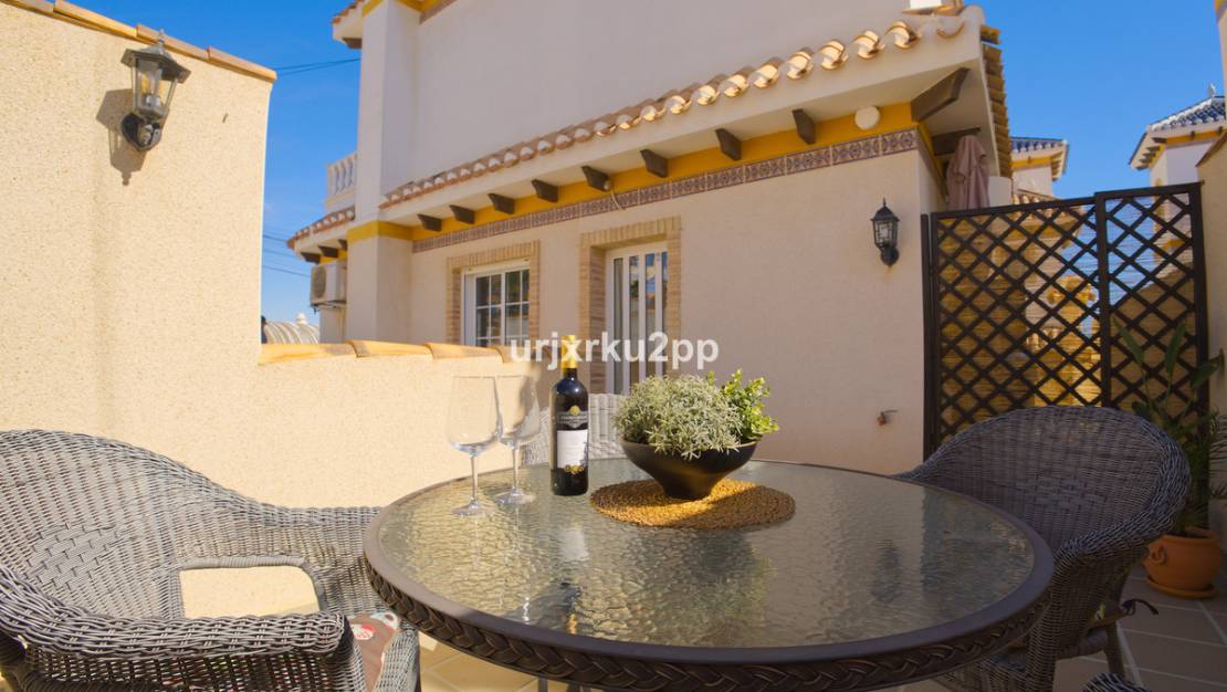Sale - Villa - Torrevieja - Torrevieja Centro
