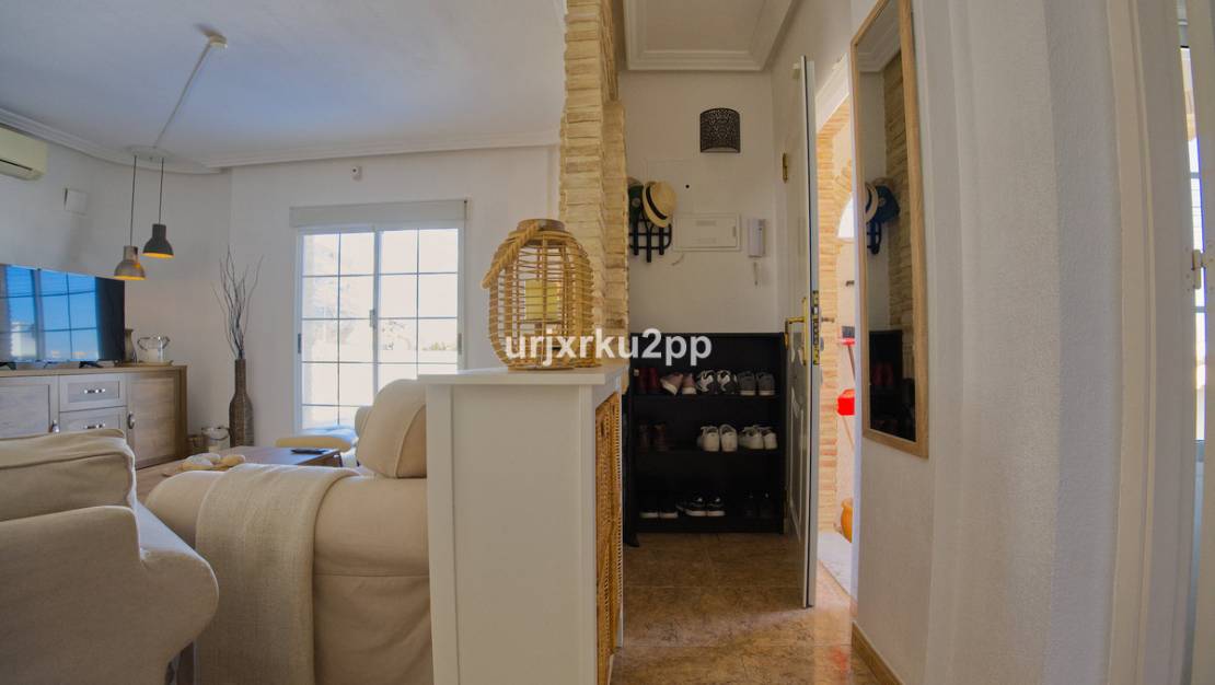 Sale - Villa - Torrevieja - Torrevieja Centro