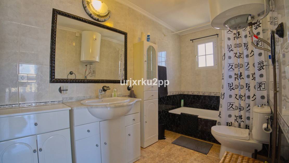 Sale - Villa - Torrevieja - Torrevieja Centro