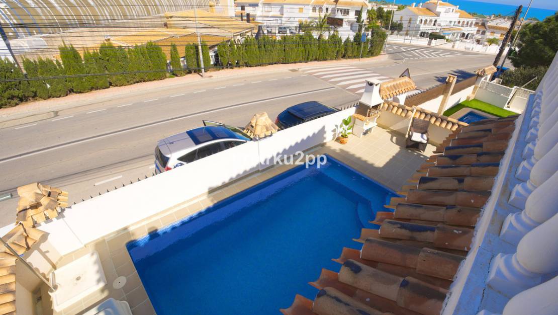 Sale - Villa - Torrevieja - Torrevieja Centro