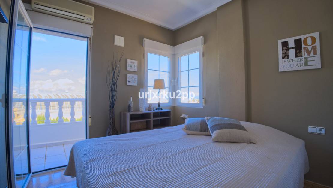 Sale - Villa - Torrevieja - Torrevieja Centro