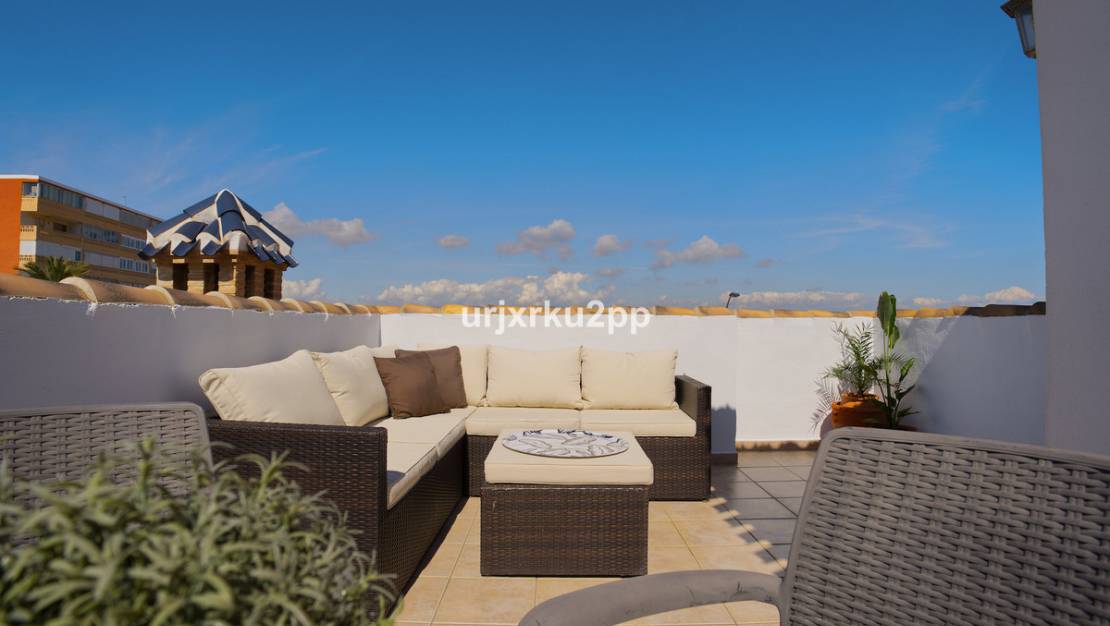 Sale - Villa - Torrevieja - Torrevieja Centro