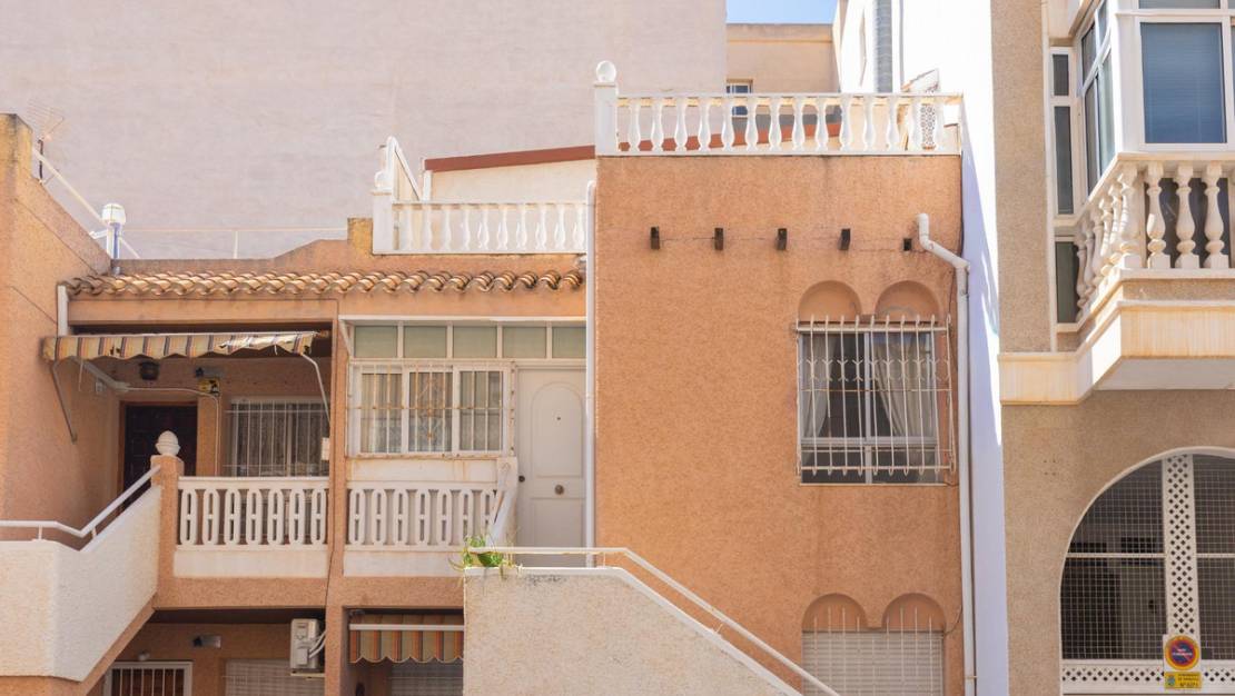 Sale - Villa - Torrevieja - Torrevieja Centro