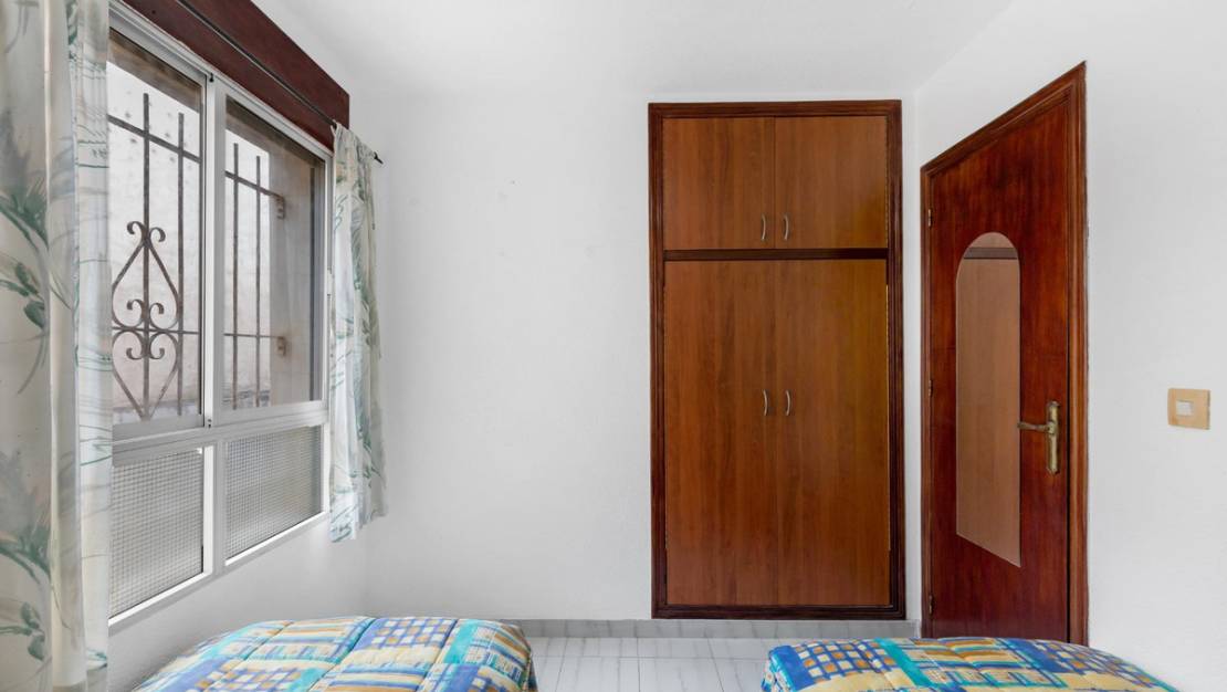 Sale - Villa - Torrevieja - Torrevieja Centro