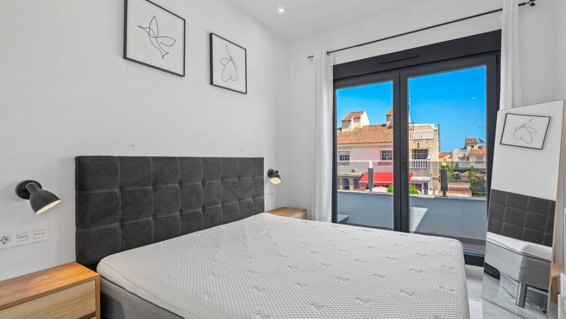 Sale - Villa - Torrevieja - Torrevieja Centro