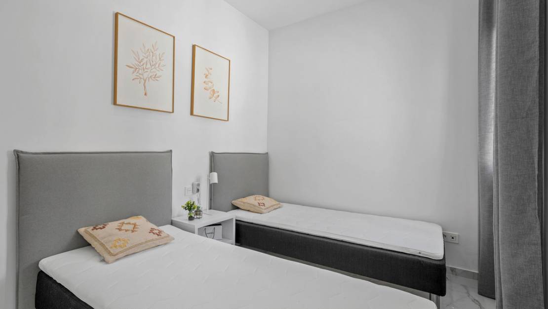 Sale - Villa - Torrevieja - Torrevieja Centro