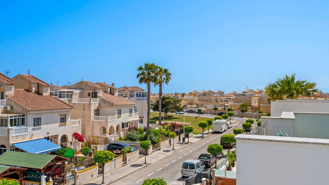 Sale - Villa - Torrevieja - Torrevieja Centro