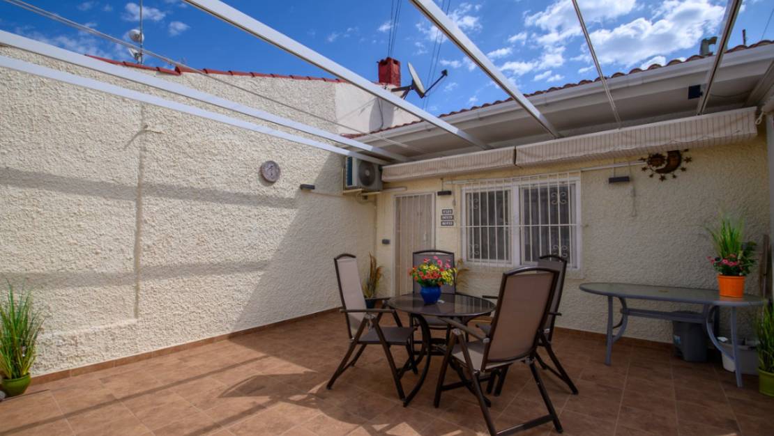 Sale - Villa - Torrevieja - Torrevieja Centro