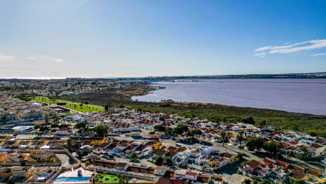 Sale - Villa - Torrevieja - Torrevieja Centro