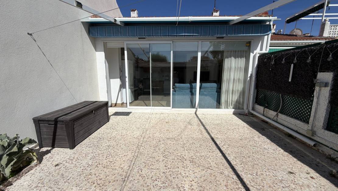 Sale - Villa - Torrevieja - Torrevieja Centro