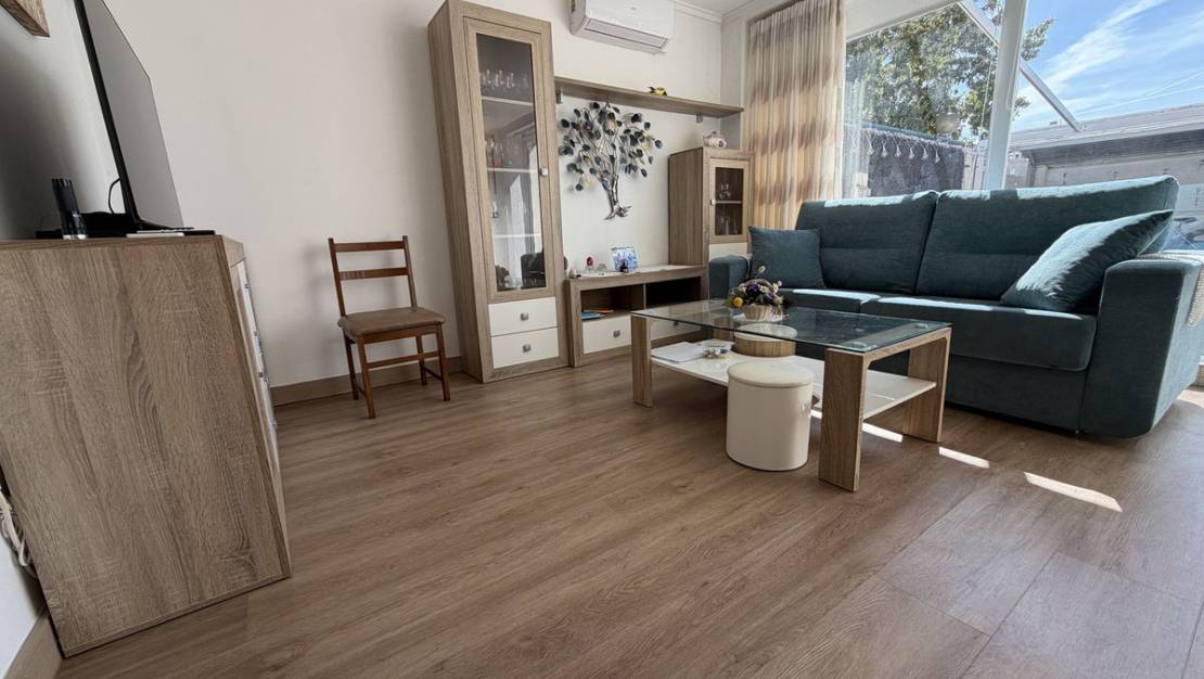 Sale - Villa - Torrevieja - Torrevieja Centro