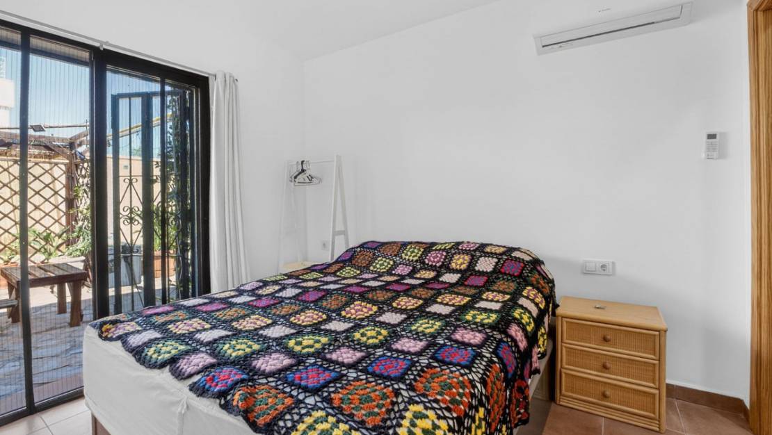 Sale - Villa - Torrevieja - Torrevieja Centro