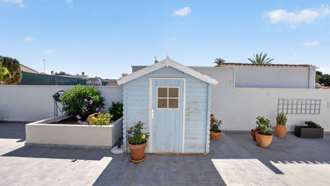 Sale - Villa - Torrevieja - Torrevieja Centro