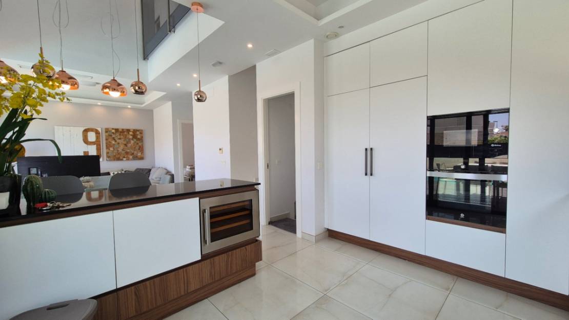 Sale - Villa - Torrevieja - Torrevieja Centro